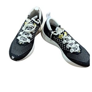 Nike Women’s React Escape Running shoe ~Brand New~